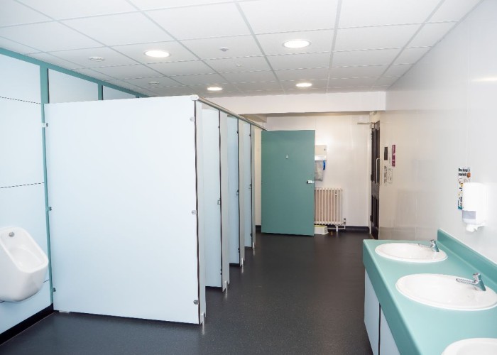 8. Toilet / Toilet Block