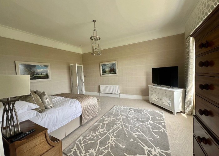 19. Bedroom (Double)