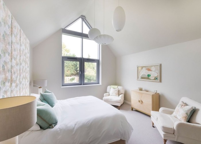 20. Bedroom (Master/En-Suite)