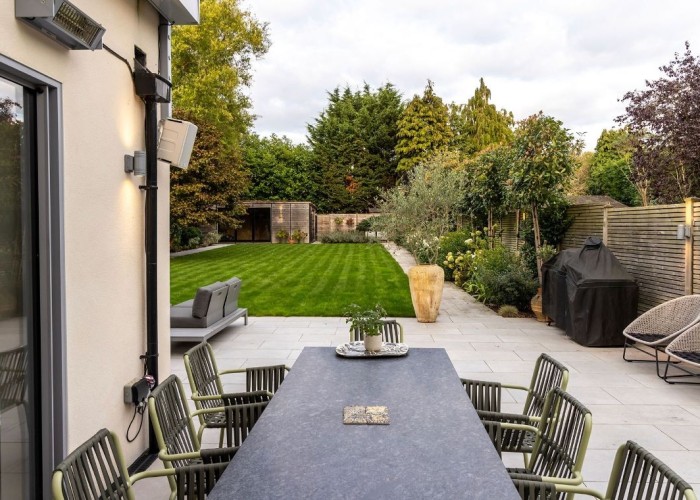 34. Patio / Veranda