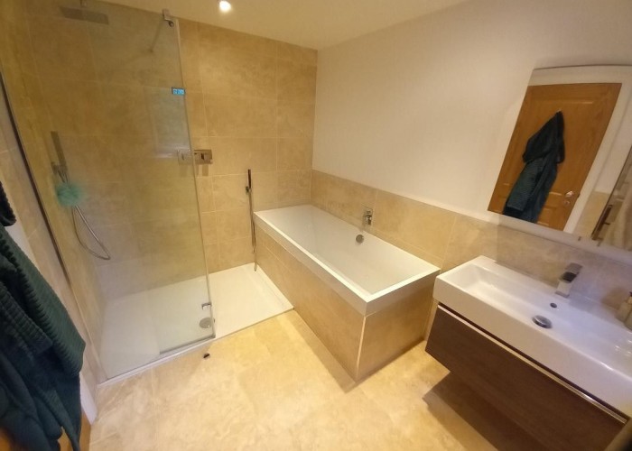 31. Bathroom (Shower and bath)