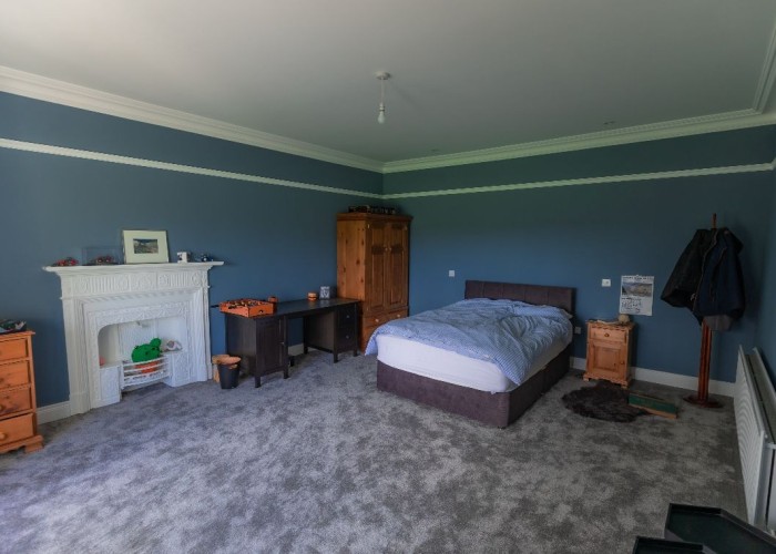 13. Bedroom (Double)