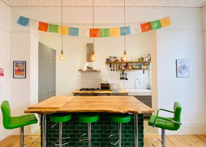 5. Kitchen (With Island), Kitchen (Coloured units)