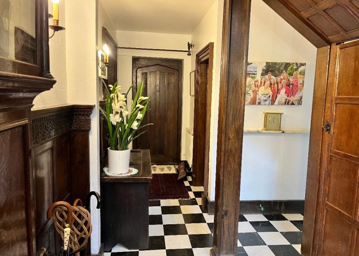 11. Hallway