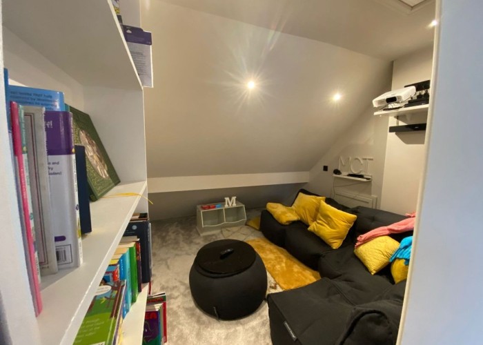 25. Drawing Room