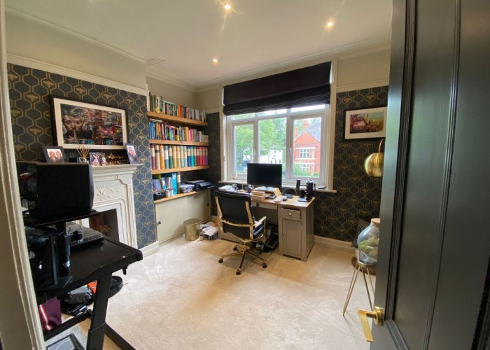 17. Home Office / Study