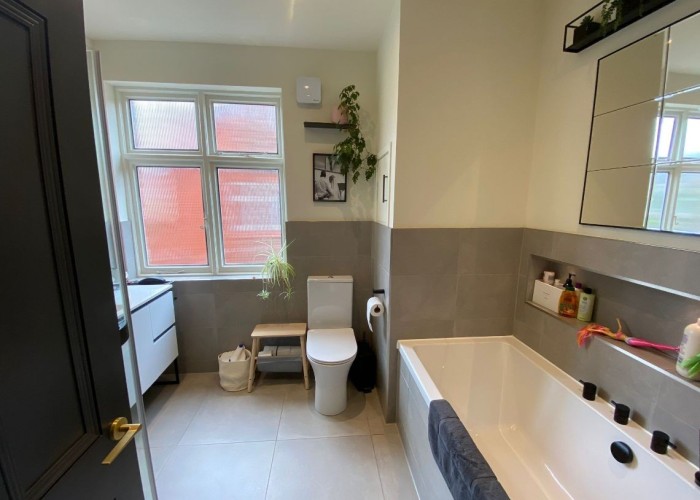 18. Bathroom