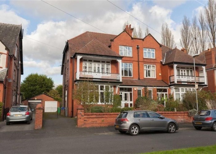 1. Semi-Detached House, Coronavirus-Friendly