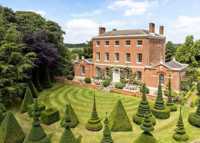 1. Coronavirus-Friendly, Exterior (Stately Home/Castle)