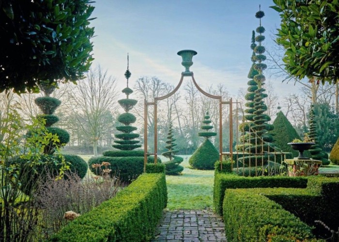 44. Gardens