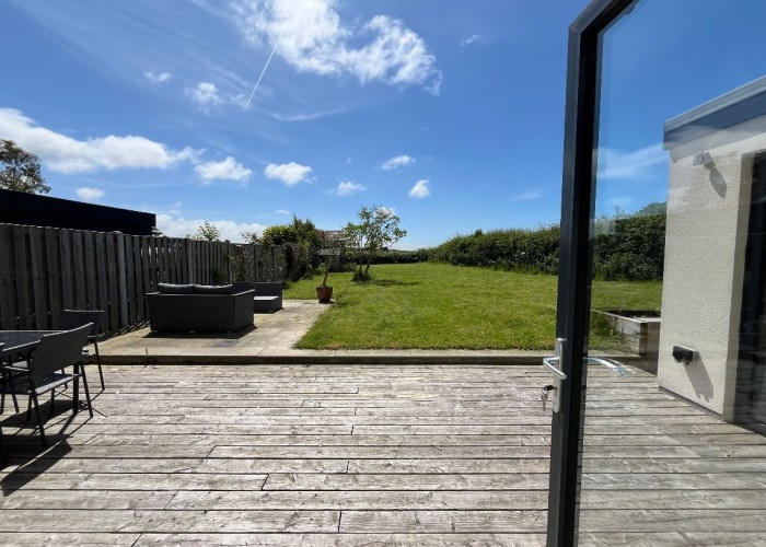 39. Patio / Veranda, Garden (Rear, Large)