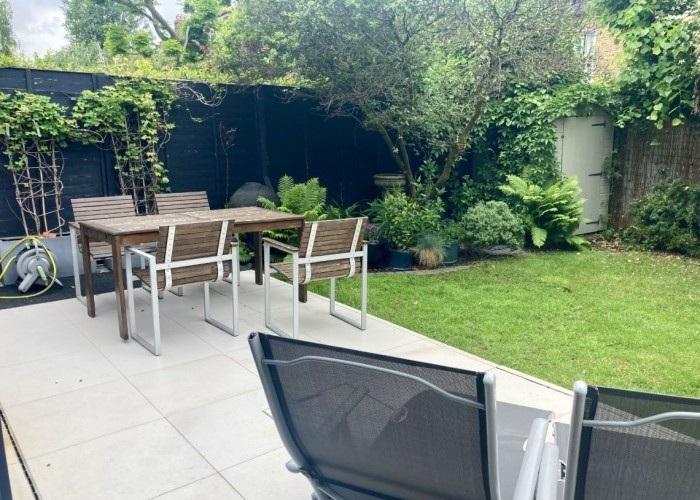 25. Patio / Veranda