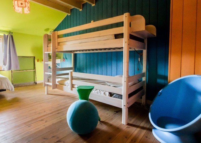 11. Bedroom (Childrens)
