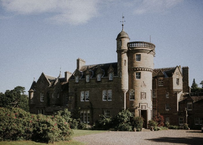 2. Castle, Coronavirus-Friendly