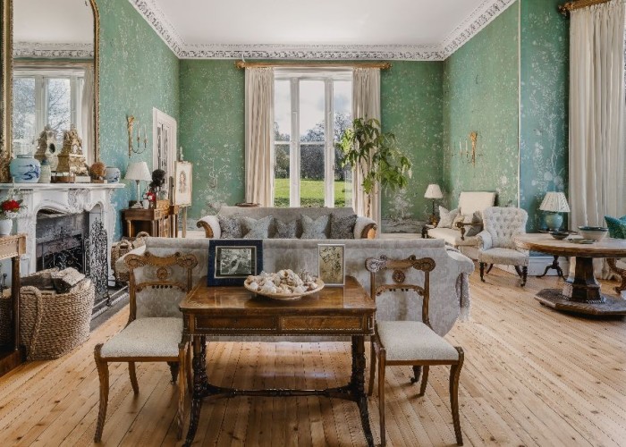 6. Livingroom