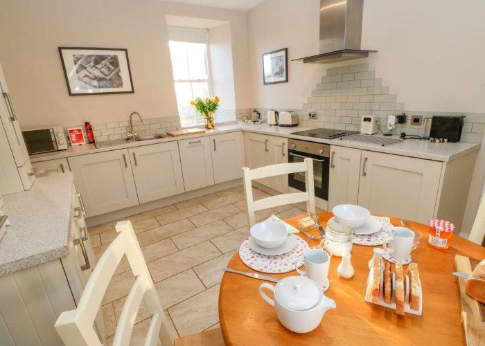9. Kitchen (Cream or White units), Kitchen (Modern), Kitchen With Table, Kitchen (2 Kitchens), Kitchen (Electric/Induction Hob)