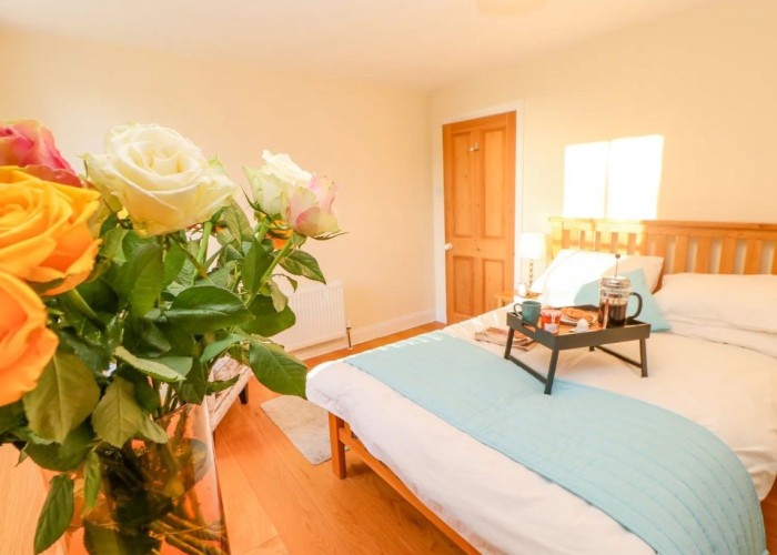 11. Bedroom (Double)