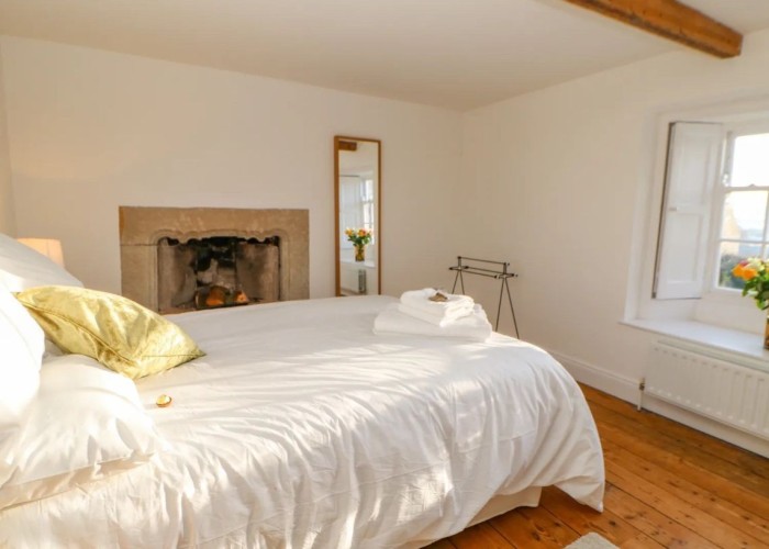 14. Bedroom (Double)