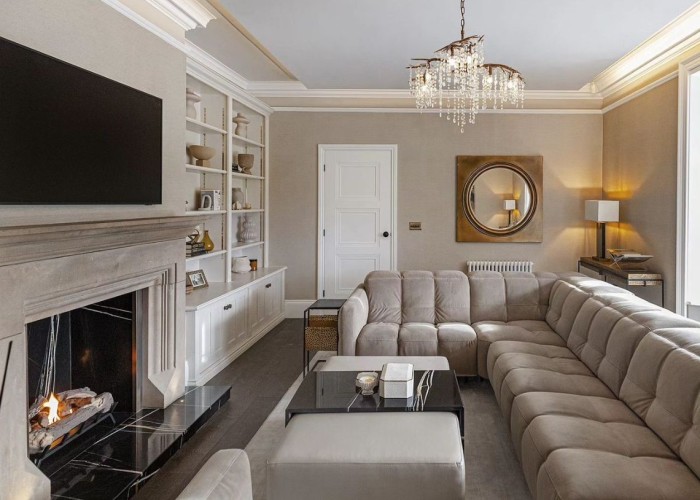 15. Livingroom, Fireplace