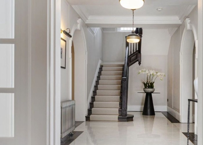 19. Stairway / Staircase