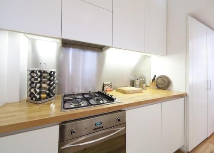 4. Kitchen (Cream or White units)