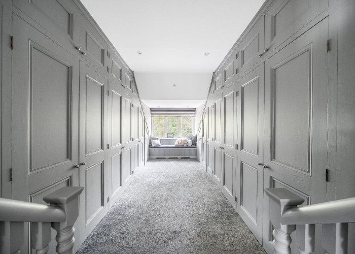 19. Dressing Room/Walk-in Wardrobe