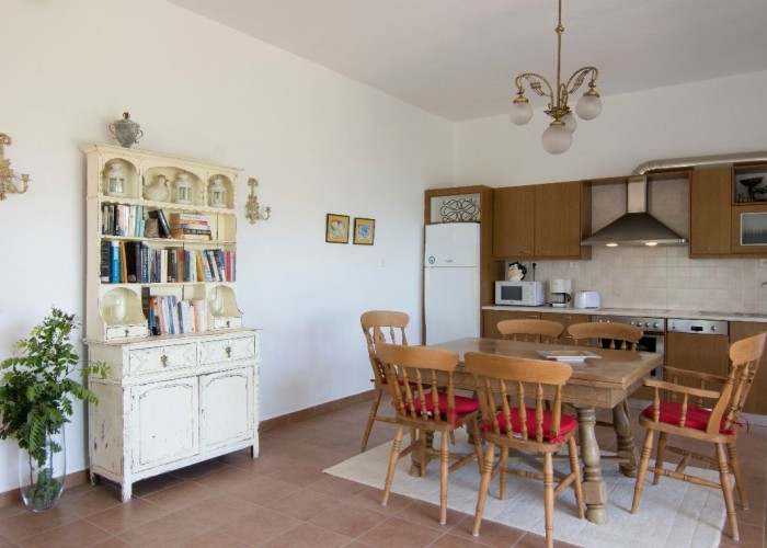 22. Kitchen (Wooden Units), Kitchen With Table, Kitchen (Electric/Induction Hob)