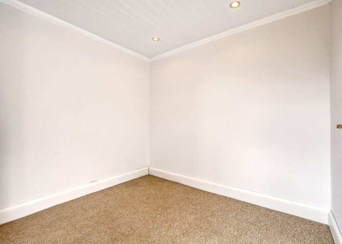 33. Empty / Spare Room