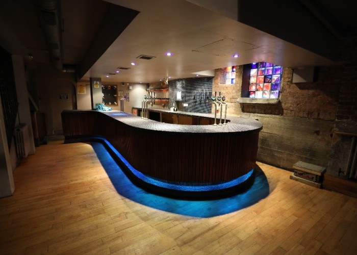 23. Pub / Bar