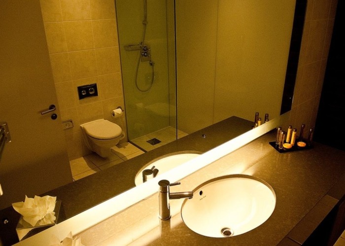 18. Bathroom