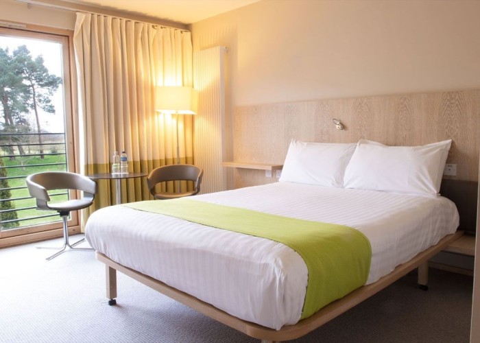 17. Hotel Room, Bedroom (Double)