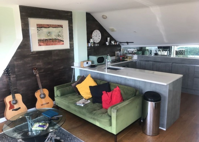 4. Livingroom, Kitchen (With Island), Kitchen (Coloured units), Kitchen With Table, Kitchen (Electric/Induction Hob)