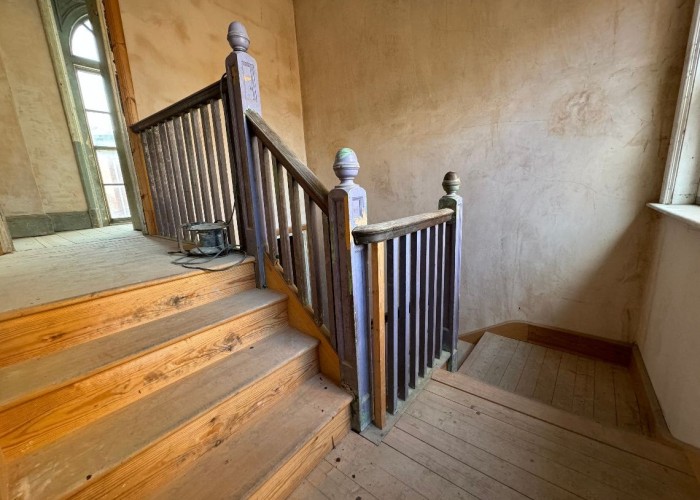 36. Stairway / Staircase