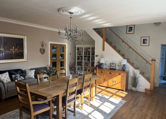 10. Stairway / Staircase, Diningroom