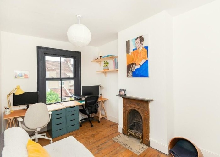17. Home Office / Study