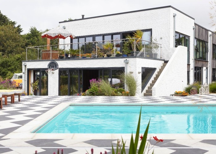 1. Swimming-pool, Coronavirus-Friendly