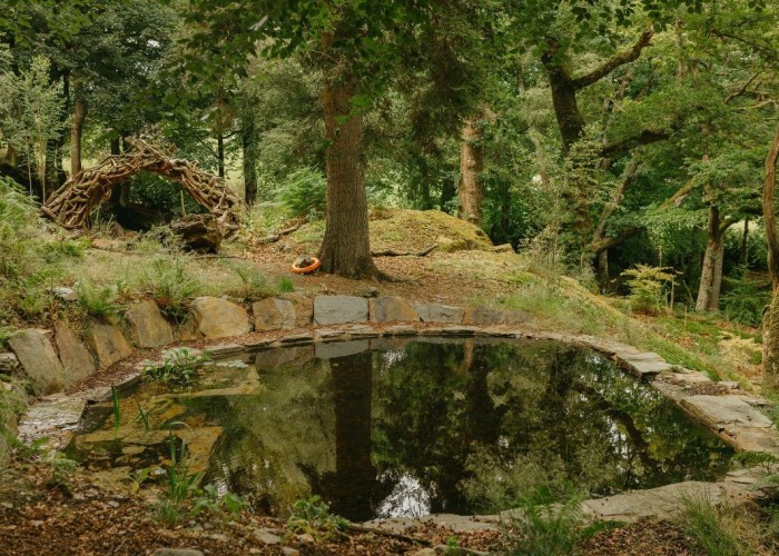 47. Lake / Pond
