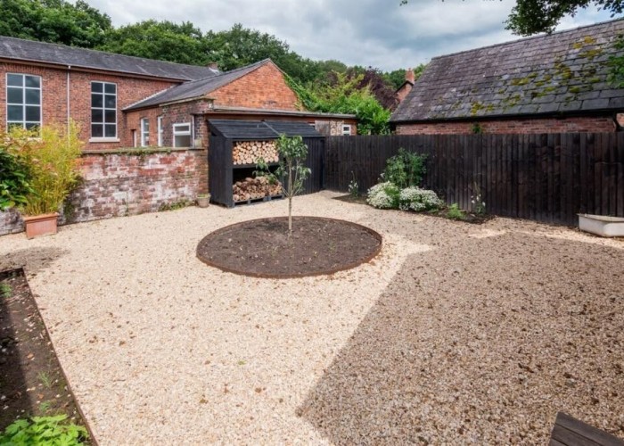 18. Courtyard