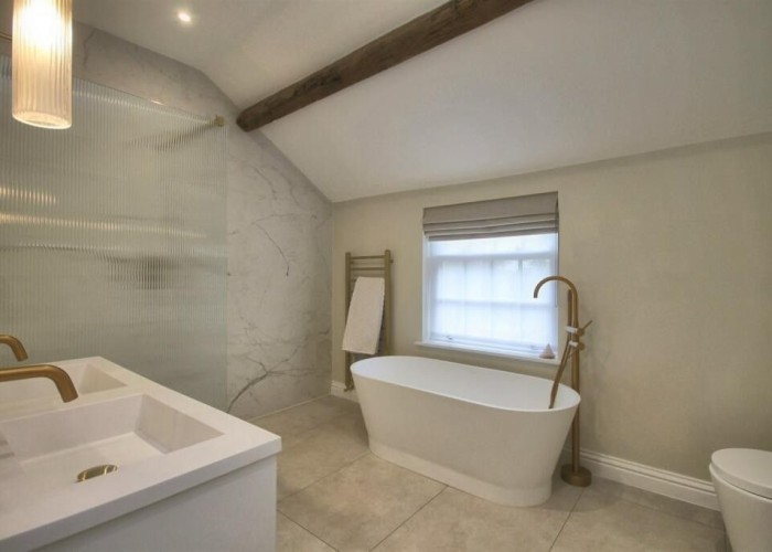 12. Bathroom (Roll Top), Bathroom (Shower and bath)