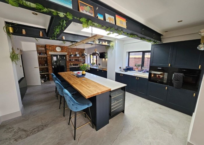 9. Kitchen (With Island), Kitchen (Coloured units), Kitchen (Modern)