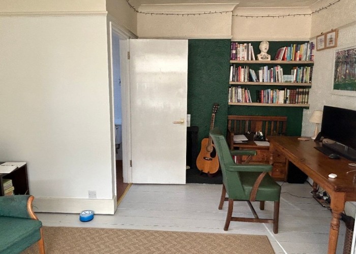 14. Home Office / Study