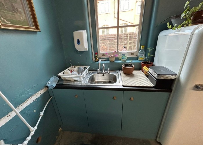 14. Kitchen