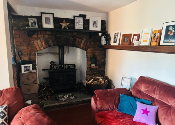 11. Livingroom, Fireplace