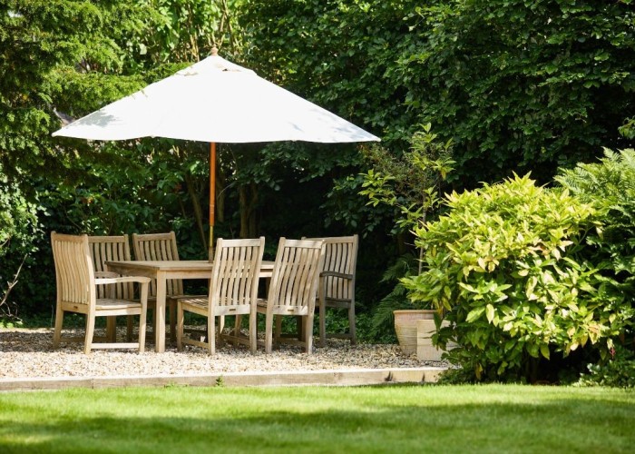 48. Patio / Veranda
