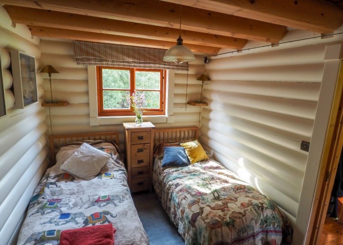 31. Bedroom (Twin Beds)