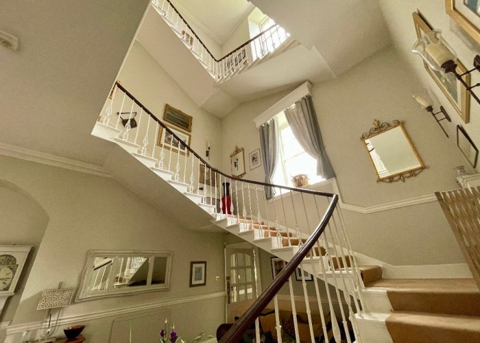 15. Staircase (Sweeping)