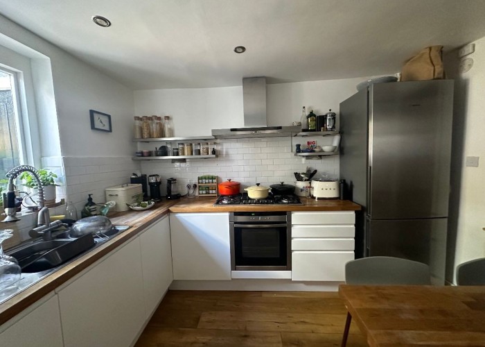 11. Kitchen With Table, Kitchen (White units), Kitchen (Gas Hob)