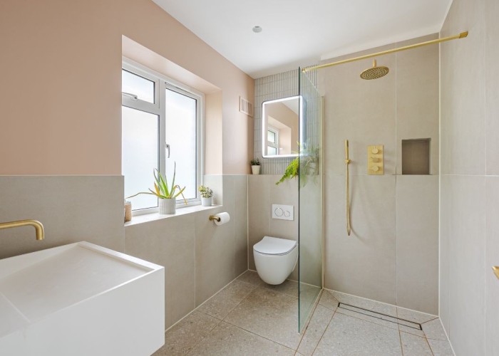 16. Bathroom