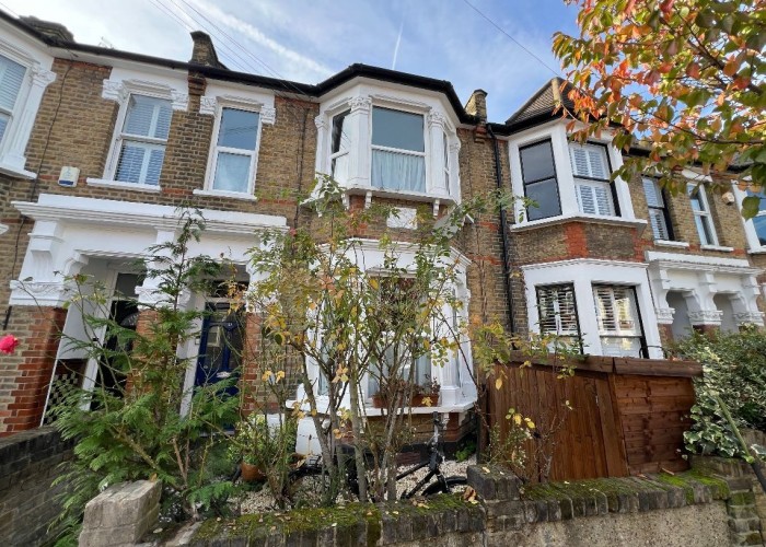 First Floor Flat In A Victorian House For Filming