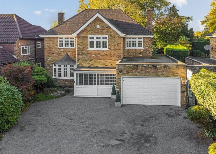 Four Bedroom Detached Home Inside M25 For Filming